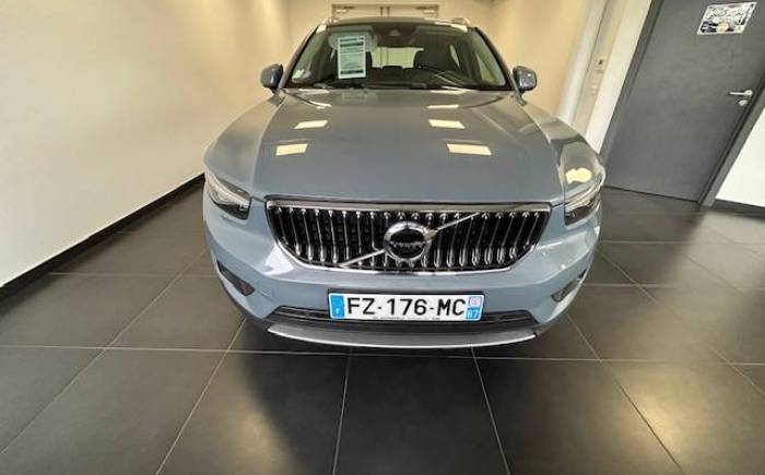 VOLVO XC40 INSCRIPTION T3 163CH Geartronic 8 *** ENTIEREMENT REVISEE - ETAT EXCEPTIONNEL - GARANTIE COMPLETE 12 MOIS ***