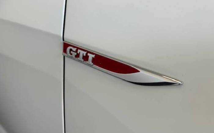 VOLKSWAGEN GOLF GTI 2.0 TSI 230CH DSG7