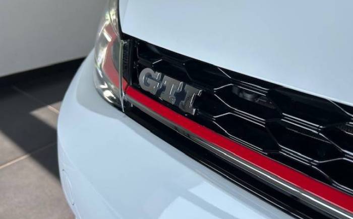 VOLKSWAGEN GOLF GTI 2.0 TSI 230CH DSG7