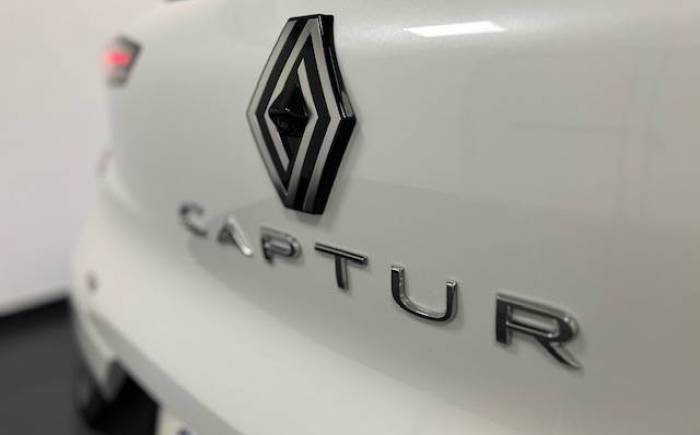 RENAULT CAPTUR mild hybrid 160 EDC Techno