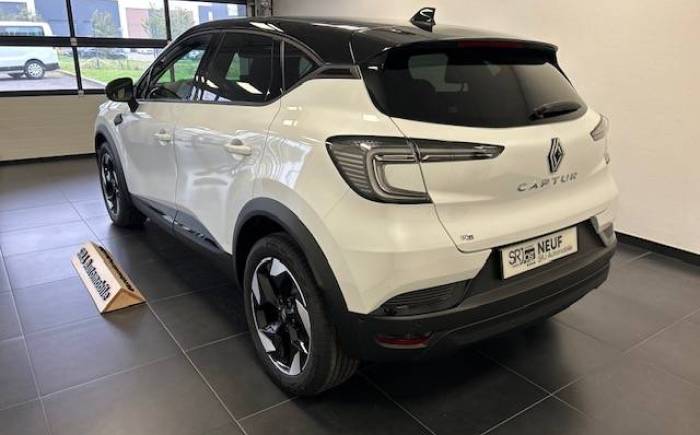 RENAULT CAPTUR mild hybrid 160 EDC Techno