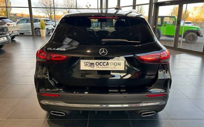 MERCEDES GLA 200 7G-DCT AMG Line