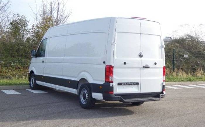 VOLKSWAGEN CRAFTER VAN NOUVEAU 35 L4H3 2.0 TDI 140 CH BUSINESS