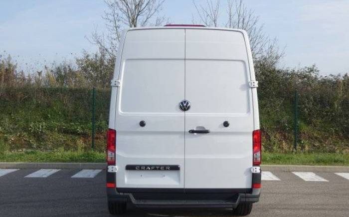 VOLKSWAGEN CRAFTER VAN NOUVEAU 35 L4H3 2.0 TDI 140 CH BUSINESS